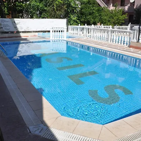 Basils Aparthotel Marmaris