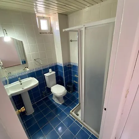 Basils Hotel apartamentowy 2*