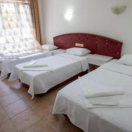 Aparthotel Basils