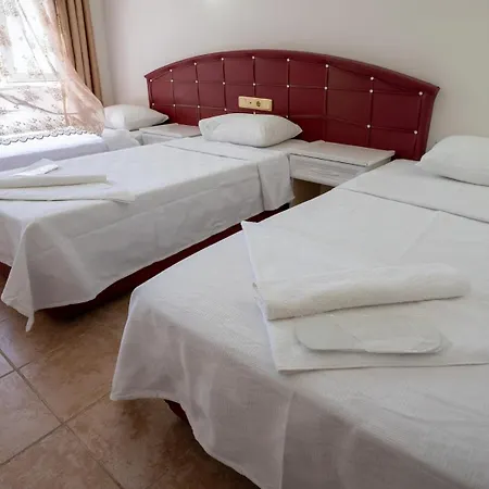 Aparthotel Basils
