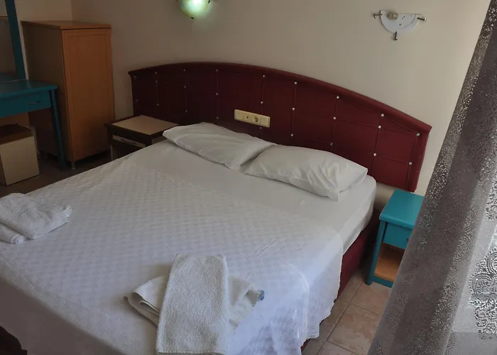 Basils Μαρμαρίς