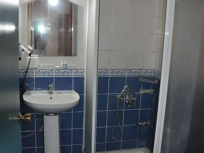 Basils 3* Μαρμαρίς