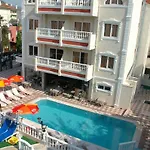 Apart Otel Basils