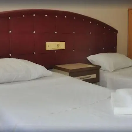 Basils Ξενοδοχείο με διαμερίσματα 3*