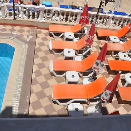 Apart Otel Basils 3*