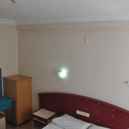 Apart Otel Basils 3*
