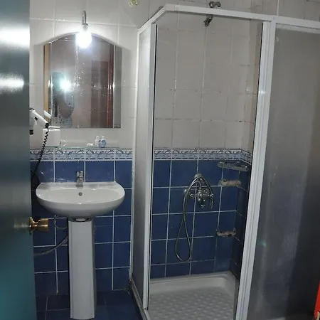 Basils 3* Μαρμαρίς