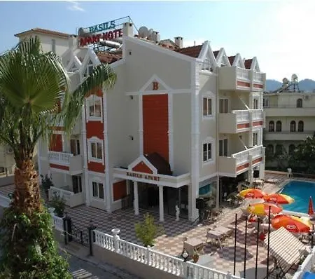 Apartahotel Basils 3*