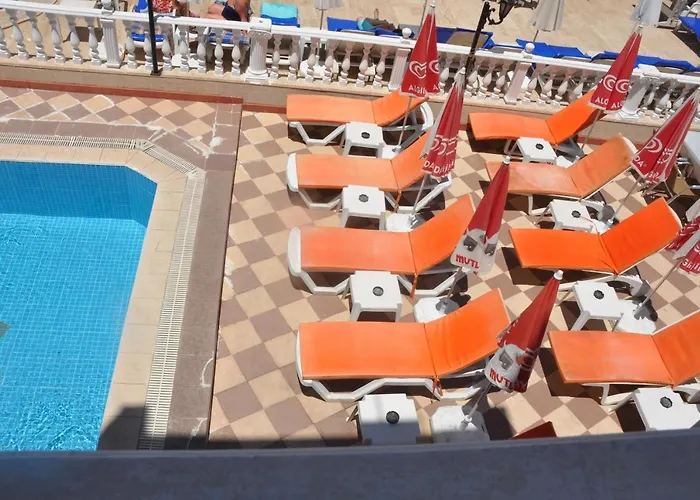 Apart Otel Basils 3*